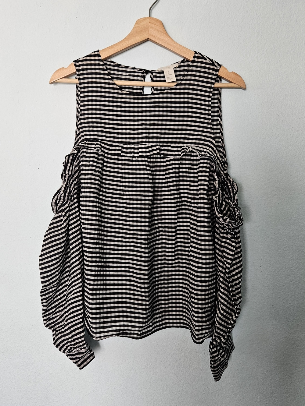 H&M Black and White Gingham Cold-Shoulder Top